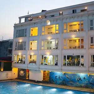 Hotel Lotus Club Boutique